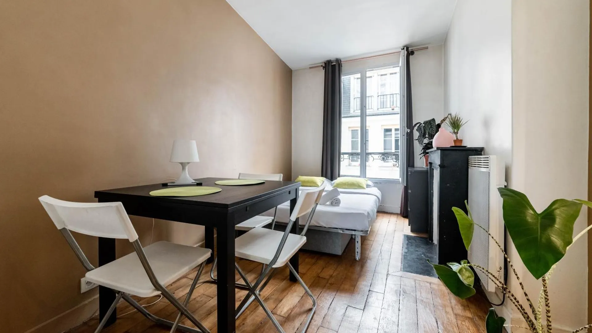 Pied-a-terre Near Bastille & Voltaire 11th * Paris