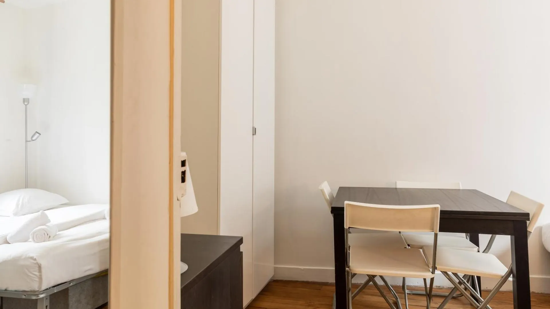 Apartment Pied-a-terre Near Bastille & Voltaire 11th *