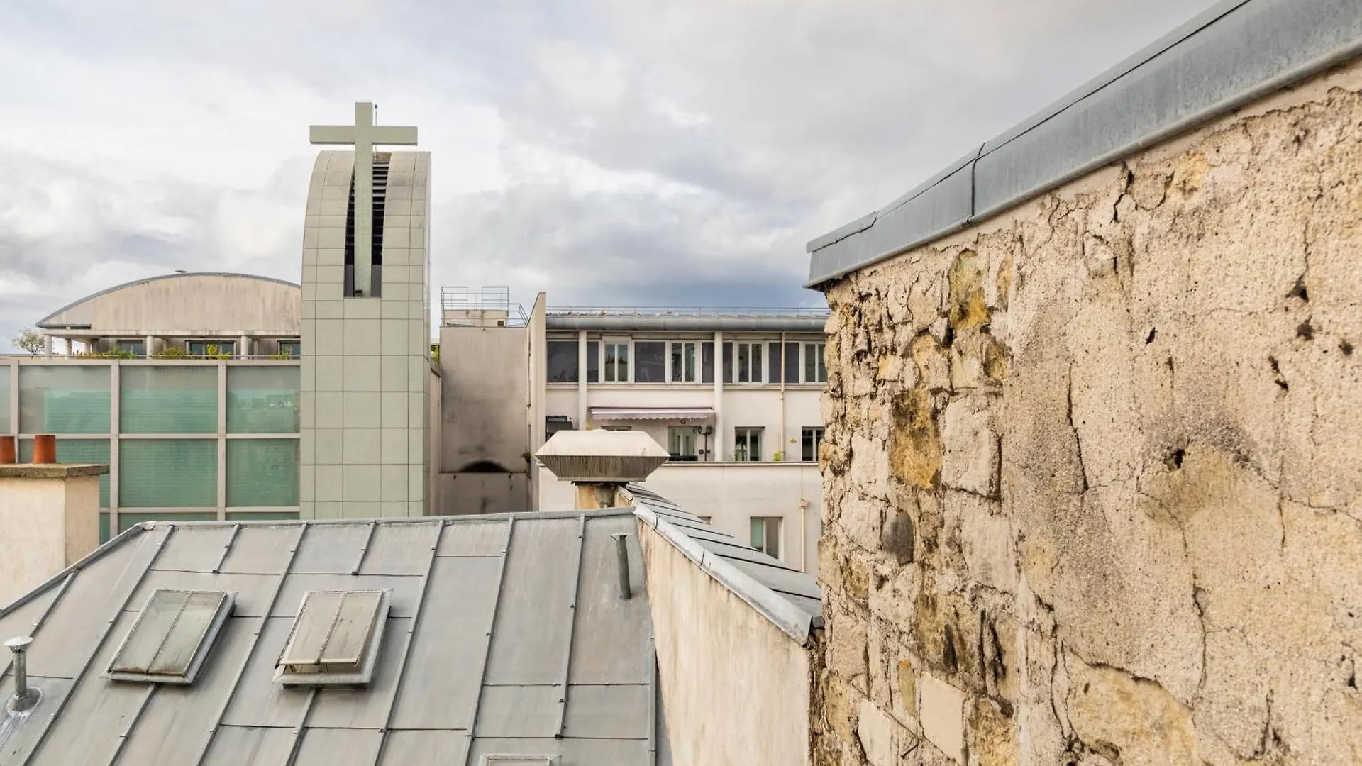 Pied-a-terre Near Bastille & Voltaire 11th Apartment