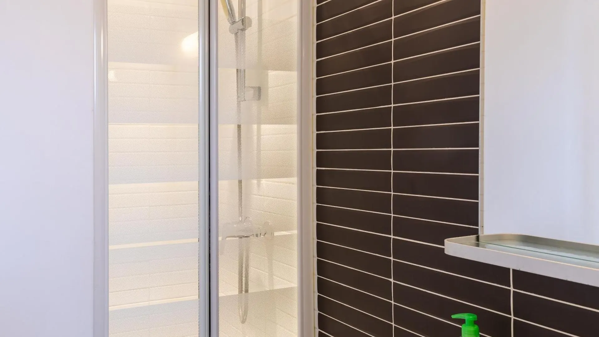 Pied-a-terre Near Bastille & Voltaire 11th * Paris